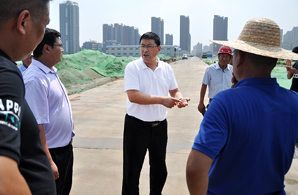 区长马军现场督导建筑垃圾清运工作 - 惠济区人民政府